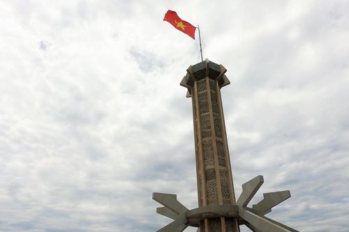 Quảng Trị anh hùng