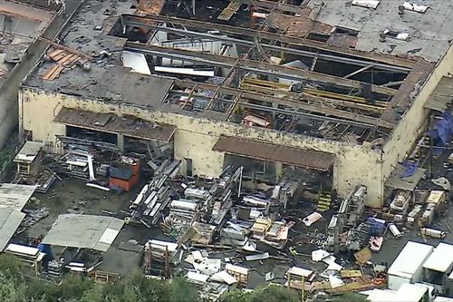 Mỹ: Los Angeles hứng chịu trận lốc xoáy mạnh nhất trong 40 năm qua
