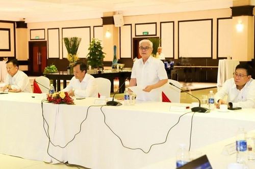 Bình Dương chia sẻ mô hình phát triển hạ tầng KCN với 9 tỉnh