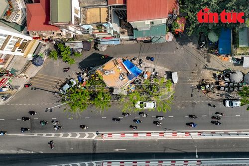 Hà Nội: Cận cảnh căn nhà 4 mặt tiền sau giải phóng mặt bằng trên phố Đại La