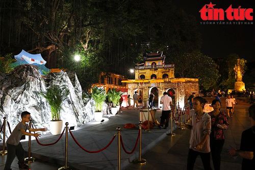 Không khí náo nhiệt của Lễ hội du lịch Hà Nội năm 2023