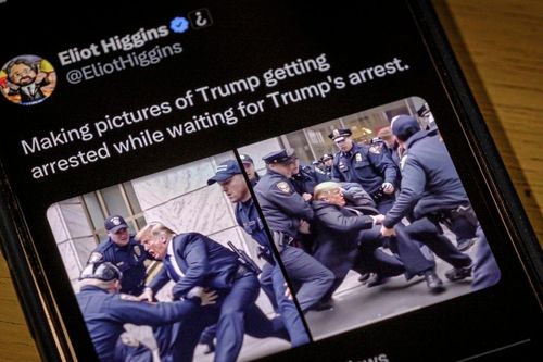 Hình ảnh giả mạo ông Trump bị bắt lan tràn trên mạng, cho thấy sự nguy hiểm của AI