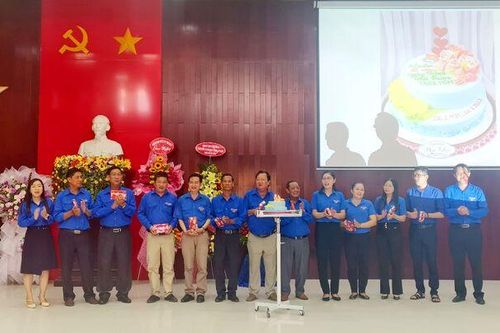 Huyện đoàn Tịnh Biên họp mặt kỷ niệm 92 Ngày thành lập Đoàn TNCS Hồ Chí Minh