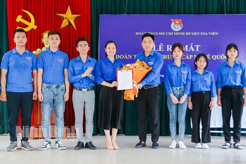 Lễ ra mắt Đoàn Trường Trung cấp nghề quốc tế