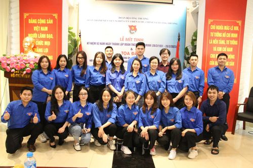 Đoàn Thanh niên Viện Nghiên cứu chiến lược, chính sách Công Thương hướng đến Kỷ niệm 92 năm Ngày thành lập Đoàn