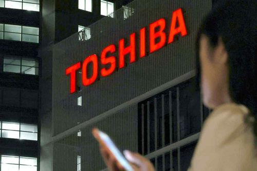 Toshiba chấp nhận bán lại công ty với giá hơn 15 tỷ USD
