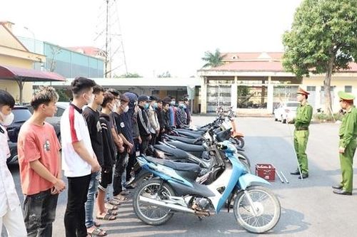 34 thanh thiếu niên 'hỗn chiến' gây náo loạn gầm cầu vượt Liêm Tuyền