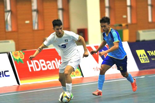 Thái Sơn Bắc mất điểm phút cuối trước Sanvinest Khánh Hòa