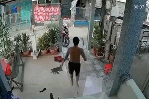Mâu thuẫn, người đàn ông chém hàng xóm tử vong