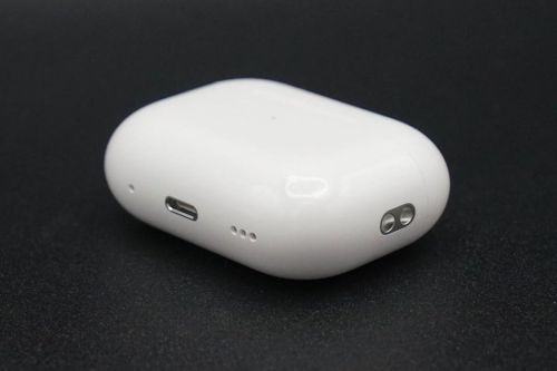Đến lượt AirPods có cổng USB-C