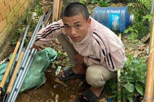 18 người hỗn chiến vì tranh giành bạn gái