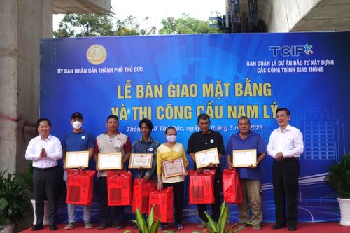 Thành phố Hồ Chí Minh: Hơn 900 tỷ đồng thi công cầu Nam Lý