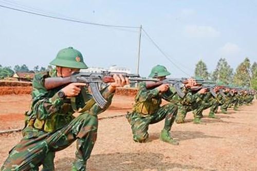 Đổi mới huấn luyện, xây dựng đơn vị tinh, gọn, mạnh