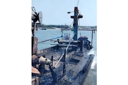 'Bà hỏa' thử điện trên tàu cá