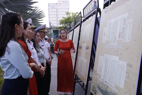 Lần đầu công bố gần 100 văn bản 'bút tích vua phê' về Đà Nẵng