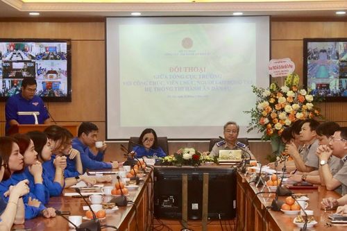 Tổng cục trưởng Tổng cục Thi hành án dân sự đối thoại với công chức trẻ