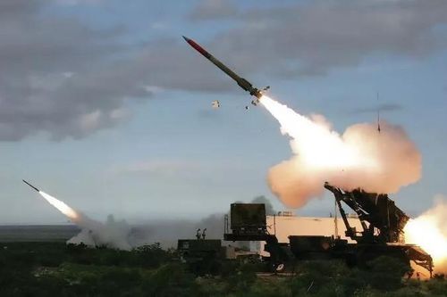 Căn cứ Mỹ ở Syria hứng tên lửa, Washington không tìm kiếm xung đột với Iran