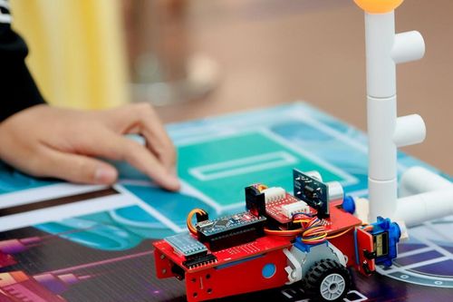 35 học sinh Việt Nam đua tài lập trình robot tại Robothon quốc tế 2023