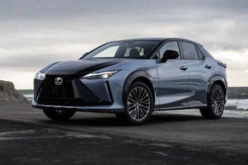 Lexus RZ mới có thể khiến người mua thất vọng nghiêm trọng