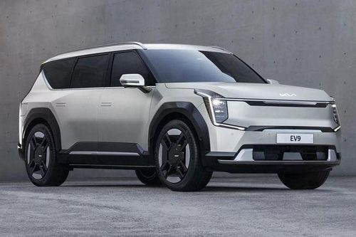 Ảnh chi tiết mẫu xe điện Kia EV9 2024 với thiết kế ghế xoay 180 độ
