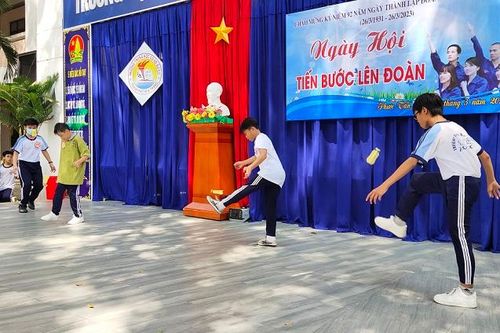 Trường THCS Âu Cơ tổ chức hoạt động kỷ niệm 92 năm Ngày thành lập Đoàn