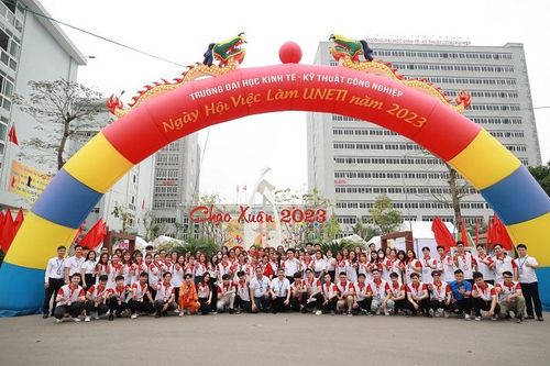 Ngày hội Việc làm UNETI 2023: Mang nhiều cơ hội việc làm đến với sinh viên