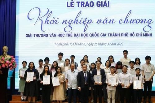 Hơn 1.000 tác phẩm tham gia giải thưởng Khởi nghiệp văn chương