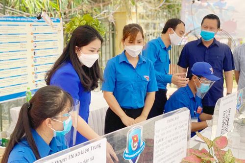 Phát huy tinh thần xung kích, tình nguyện của thanh niên