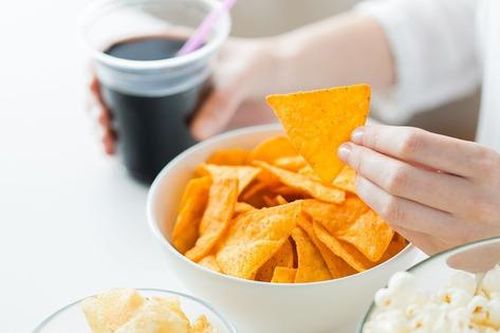5 thói quen ăn uống khiến bạn già trước tuổi