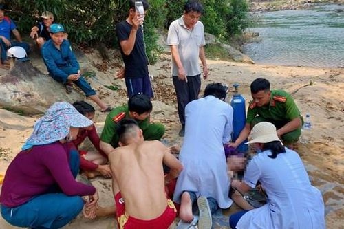 Quảng Ngãi: Tắm sông, một thanh niên đuối nước tử vong