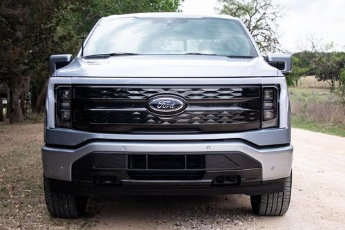 Ford sẽ sản xuất xe bán tải điện mới