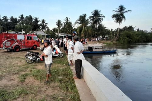 Phát hiện thi thể người đàn ông tử vong khi bơi qua cống ngăn mặn