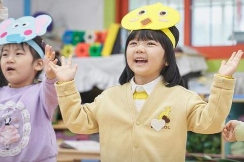 Những đứa bé Hàn Quốc bị cha mẹ bắt học tiếng Anh từ 2 tuổi