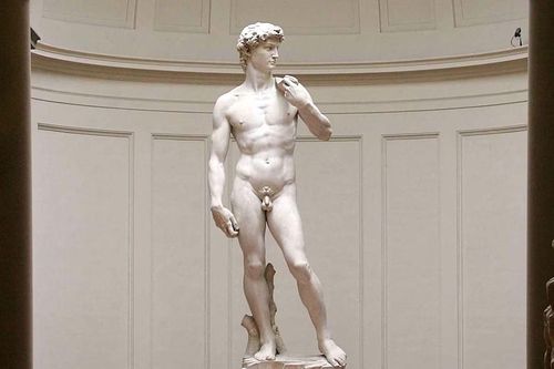 Phụ huynh ở Mỹ phàn nàn tượng David là 'tài liệu khiêu dâm'