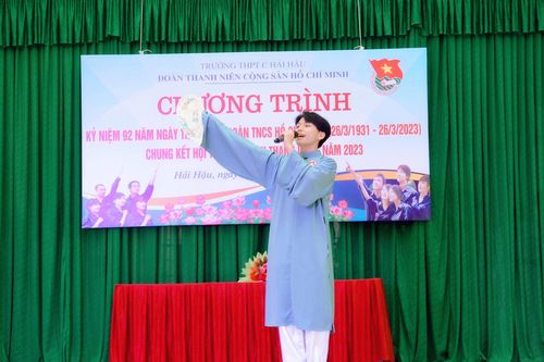 Bảo vệ môi trường, thi học sinh thanh lịch chào mừng ngày 26/3