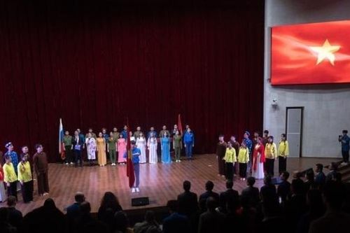 Giai điệu của Tháng Thanh niên Việt Nam tại Nga