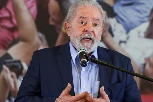 Tổng thống Brazil hoãn thăm Trung Quốc vì bị viêm phổi