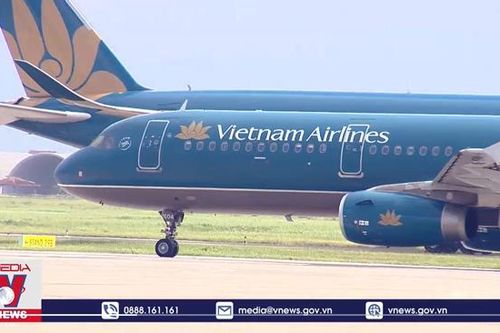 Giá vé máy bay dịp lễ 30/4 - 1/5 tăng mạnh