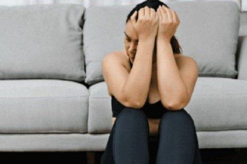 Giảm cân đột ngột, cô gái 22 tuổi đi khám bất ngờ phát hiện ung thư
