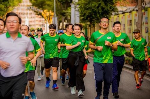 Nestlé MILO đồng hành cùng hơn 8.000 người tại 'Ngày chạy vì sức khỏe toàn dân'