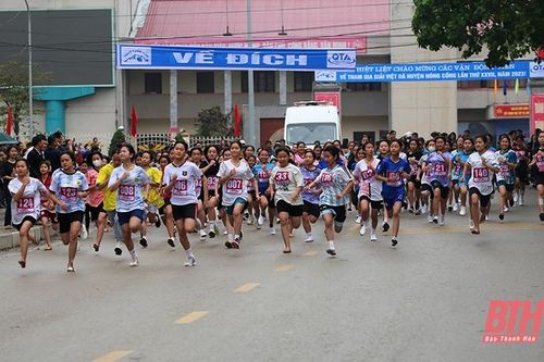 Gần 300 VĐV tranh tài tại Giải việt dã huyện Nông Cống