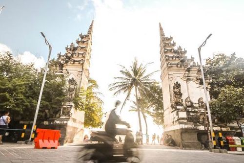 Bản sắc văn hóa điểm đến: 'Giúp' hay 'hại' du lịch?