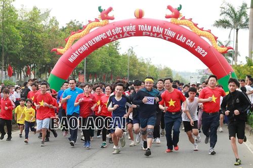Khai mạc Giải Việt dã truyền thống Báo Lào Cai năm 2023