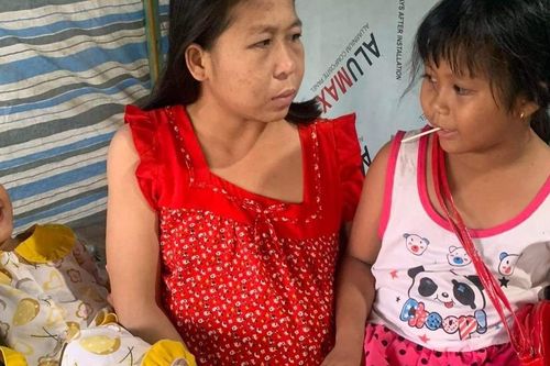 Mở rộng lòng từ: Nhà nghèo lại mắc nhiều bệnh