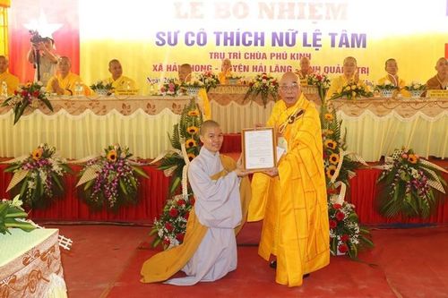 Quảng Trị: Lễ trao quyết định bổ nhiệm trụ trì chùa Phú Kinh đến Sư cô Thích nữ Lệ Tâm