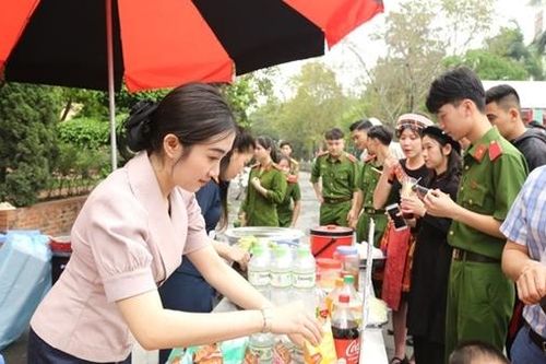 Học viện CSND tổ chức Hội trại 'Tiếp lửa truyền thống'