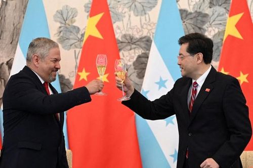 Trung Quốc thiết lập quan hệ ngoại giao với Honduras