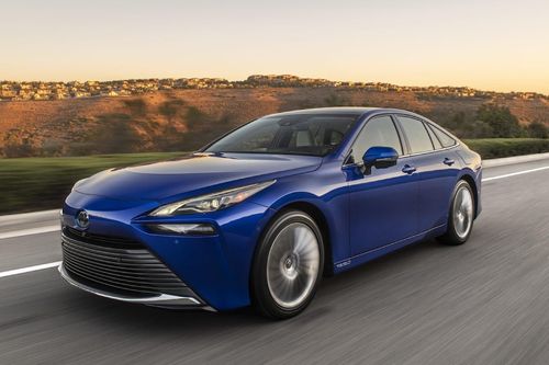 Toyota Mirai 2023 được nâng cấp về công nghệ