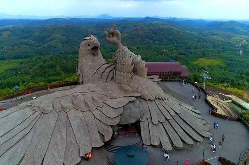 Khu du lịch có chim đá khổng lồ ở Ấn Độ