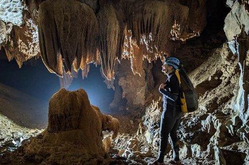 Phát hiện nhiều hang động nguyên sơ ở Quảng Bình